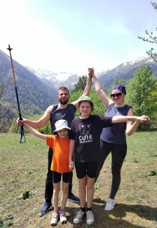 вр