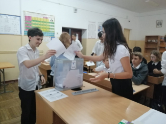 19 октября в школе прошли выборы лидера ученического совета.